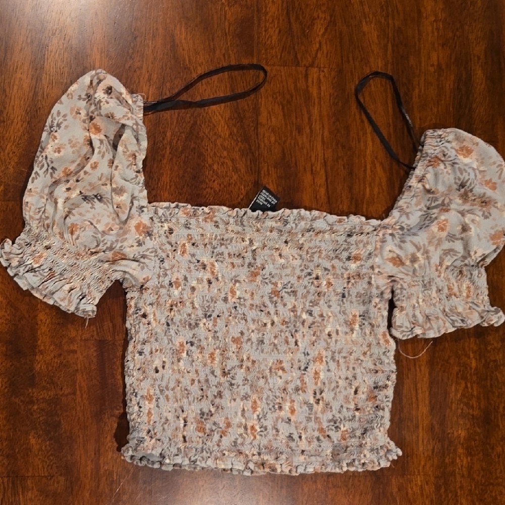 Floral Smocked Crop Top with Puff Sleeves